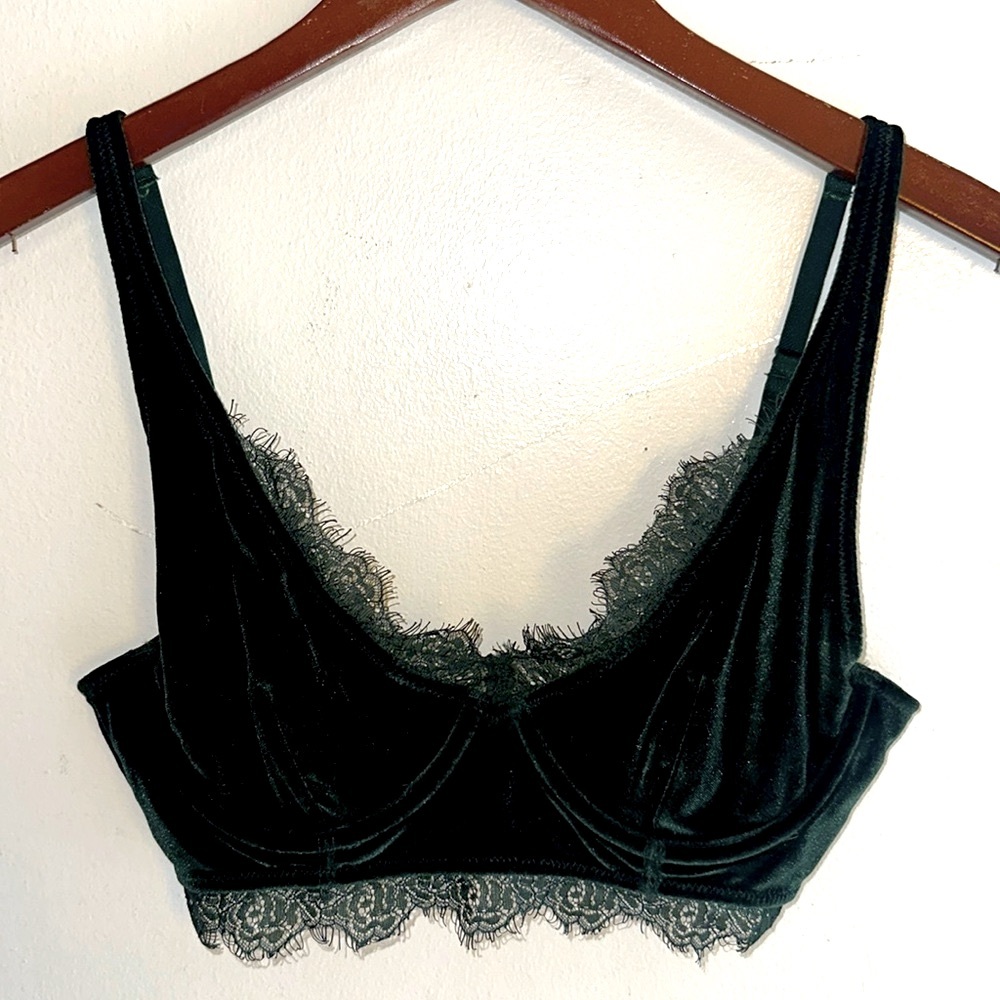 Free People Royal Green Claudia Underwire Velvet Bra with Lace details, Size 34C